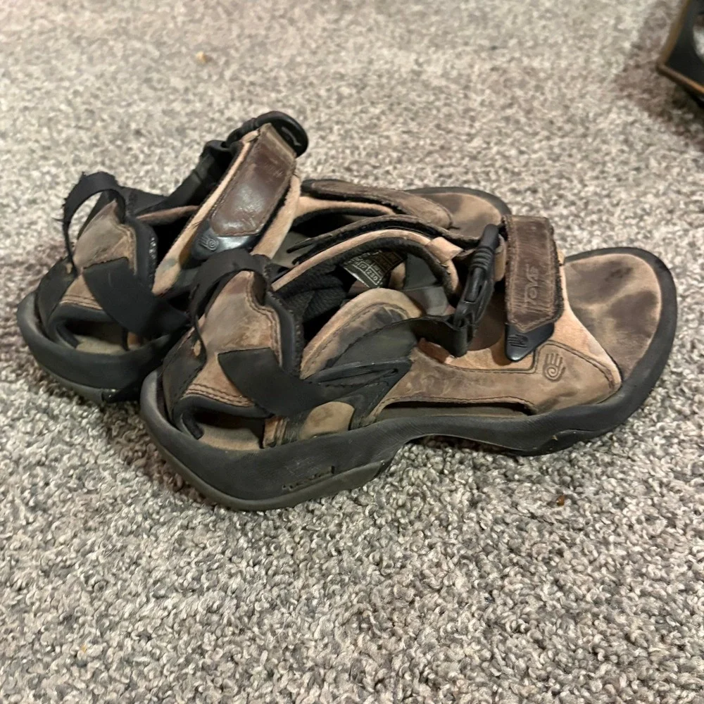 Teva S/N 6942 Women's Adjustable Strap Outdoor‎ Hiking Sandals Size 6 Brown